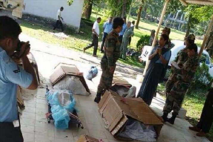  Two days after seven military personnel were killed in a helicopter crash in Tawang, purported images of their bodies being transferred in cardboard boxes surfaced on Sunday, triggering an outrage.   India TV   reports that this prompted the Army to come out with a tweet saying the wrapping of the bodies with local resources was an “aberration” and that the fallen soldiers are always given full military honour. 