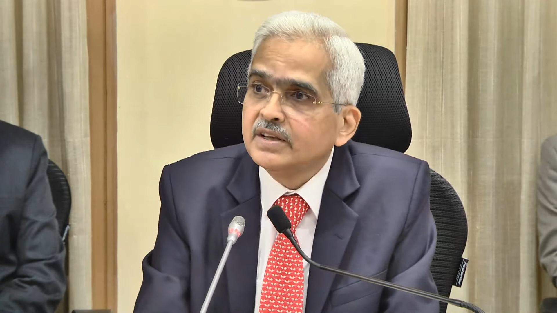 RBI Monetary Policy Highlights: Shaktikanta Das-led MPC holds rates, cuts GDP forecast, prioritises inflation before growth
