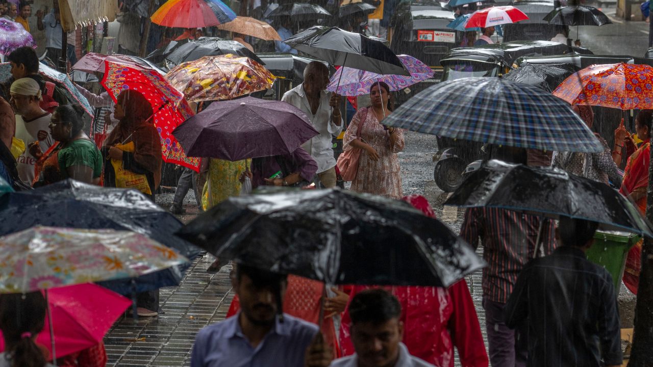Mumbai rains Highlights: Schools to remain shut in Thane, Palghar on July 28 due to severe waterlogging
