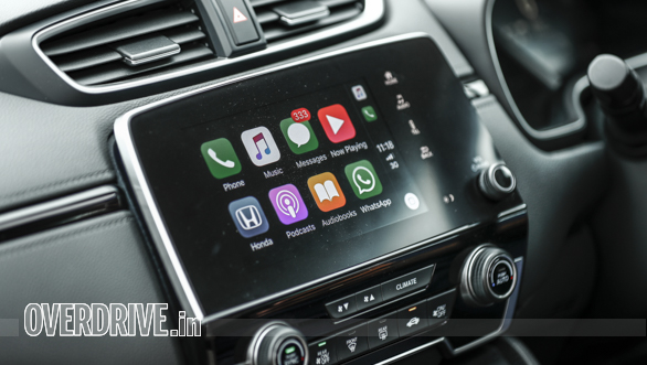 <p><span style="background-color:transparent; color:rgb(0, 0, 0); font-family:arial; font-size:11pt">The new Honda CR-V gets Apple CarPlay and Android Auto connectivity as standard along with a navigation system from Garmin.</span></p>
