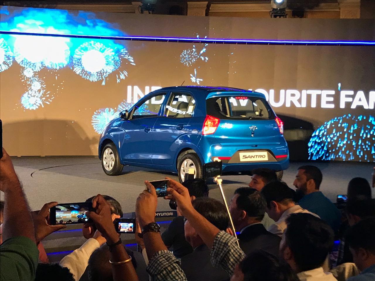 <p>Here&#39;s more images of the Santro</p>
