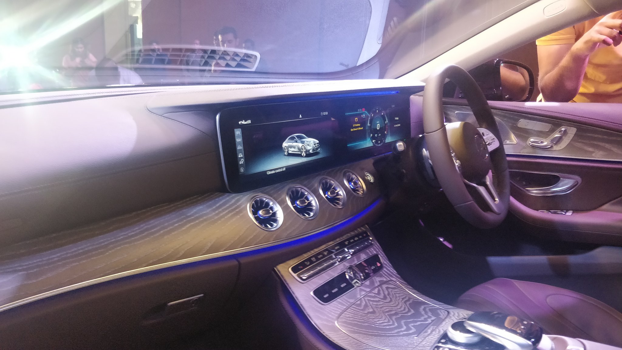 <p>The New CLS gets an interior influenced by both the S-Class and E-Class. Most notable is the seamless MBUX infotainment, the turbine style vents and the steering wheel encased in Nappa leather.</p>