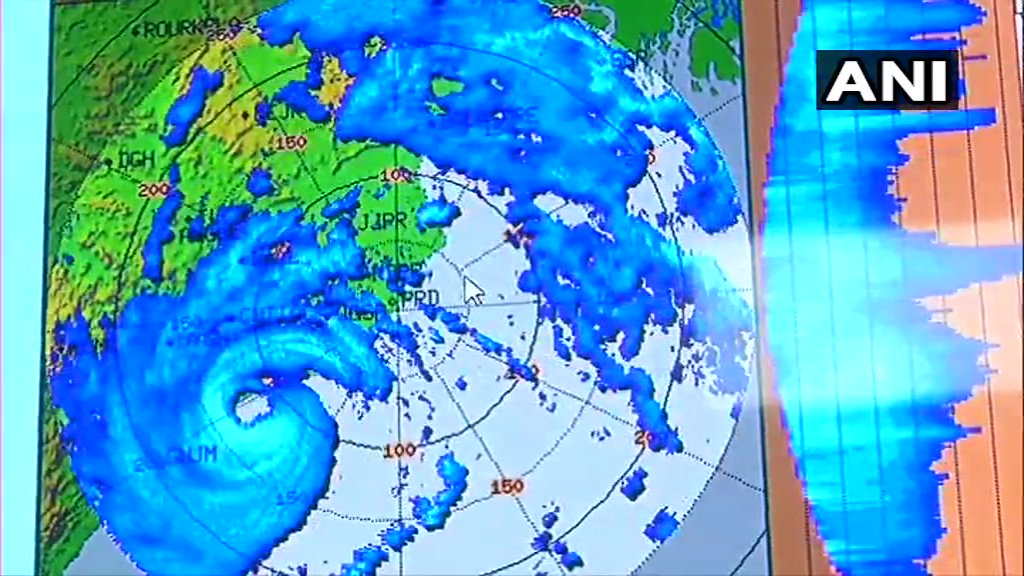  Winds in Puri, Odisha are blowing at a maximum speed of 240-245 km per hour and heavy to very heavy rains are continuing over the Odisha coast. After landfall, the impact is likely to reduce and it is likely to move towards West Bengal coast. 