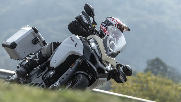 <p>How does the 2019 Ducati Multistrada 1260 Enduro&nbsp;feel on- and off-road? <a href="http://overdrive.in/reviews/2019-ducati-multistrada-1260-enduro-first-ride-review/">Here&#39;s our detailed first ride review&nbsp;</a></p>