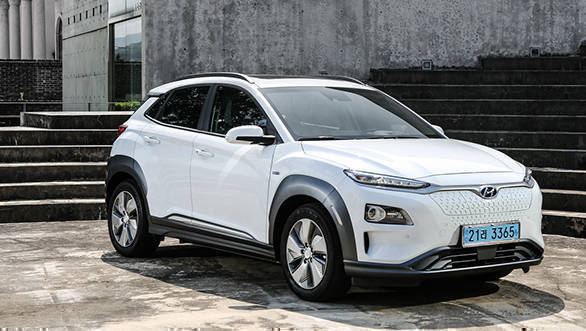 <p>Kona Electric will offer, a pathbreaking 8 years 160K kilometre warranty for the&nbsp; high voltage battery. In addition, Hyundai has tied up with MapMyIndia to display compatible charging stations across the country thorough HMIL website and their app.&nbsp;&nbsp;</p>