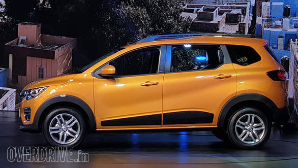 <p>The exterior dimensions are 3,990x1,739x1,643mm (LxWxH) while its wheelbase stands at 2,636mm which illustrates the stretch in wheelbase over the Kwid</p>