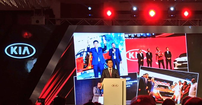 <p>Kookhyun Shim, MD of&nbsp;Kia Motors India, introduces the brand at the launch of the Kia Seltos in India. Key takeaway being Kia&#39;s emphasis on design, with a trio of Red Dot design awards to back it up.</p>