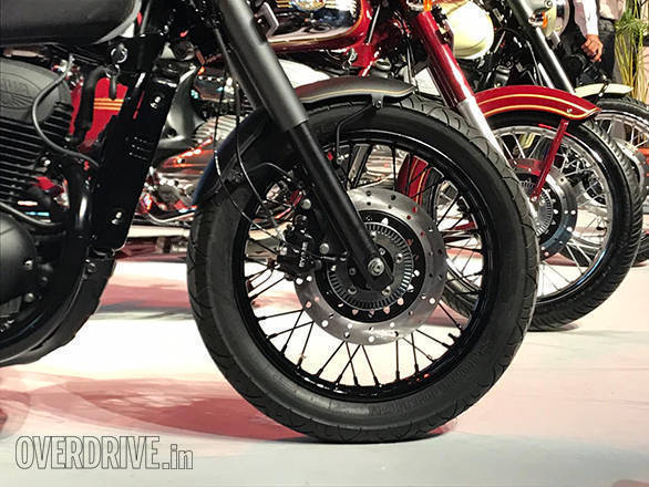 <p>As showcased the motorcycle will be equipped with disc brake setup on either end with ABS.</p>

