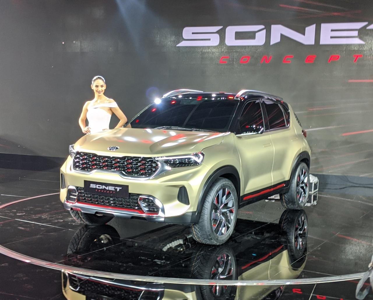 <p>Kia Sonet, an SUV that is based on the Hyundai Venue has been unveiled. If the Kia Seltos is good-looking,the Kia Sonet is even more smashing. To be launched later this year.</p>

