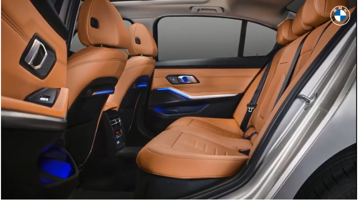<p>The Gran Limousine has 43mm more rear legroom, the rear seat now has longer squads, redesigned rear armrests and headrests. There is light contouring on the front seatback too</p>