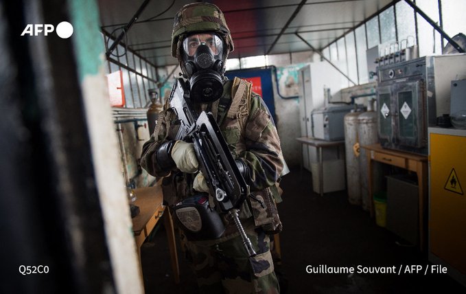  NATO is stepping up chemical and nuclear defences for its forces in eastern Europe in the face of fears over Russia's war on Ukraine, alliance head Jens Stoltenberg says 