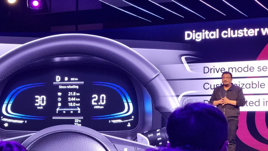 <p>The Hyundai Venue gets digital instrumentation and drive modes&nbsp;</p>