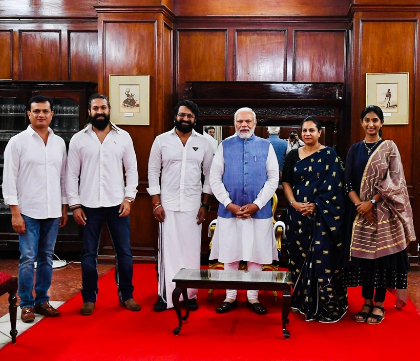 Prime Minister Narendra Modi met Sunday members of the Kannada film industry, including Vijay Kiragandur, the producer of KGF and Kantara, actor Yash, director-turned-actor Rishab Shetty, late actor Puneeth Rajkumar's wife Ashwini Puneeth Rajkumar and comedian Shraddha. 
   
 Prime Minister Narendra Modi met Sunday members of the Kannada film industry, including Vijay Kiragandur, the producer of KGF and Kantara, actor Yash, director-turned-actor Rishab Shetty, late actor Puneeth Rajkumar's wife Ashwini Puneeth Rajkumar and comedian Shraddha.