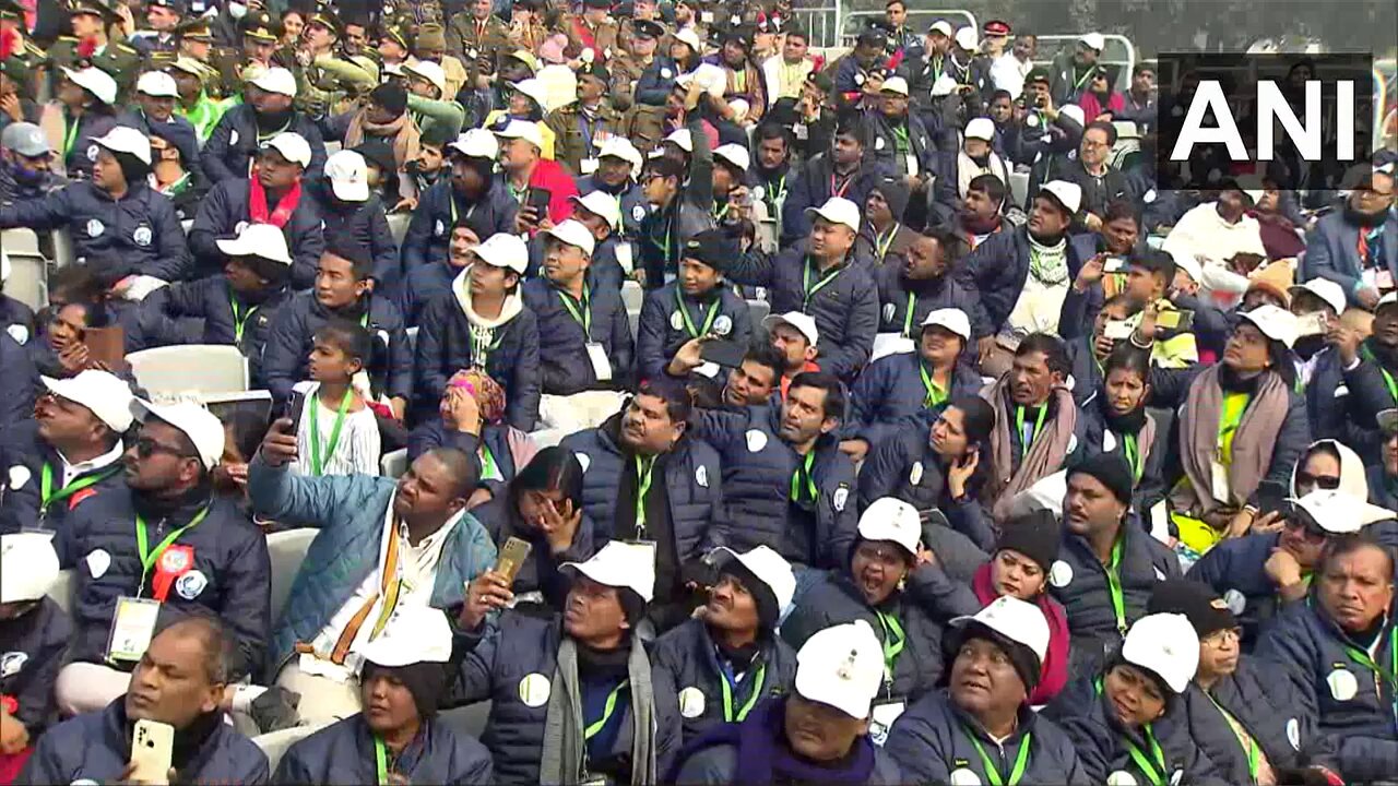 Republic Day Parade Live: Fly past over Kartavya Path