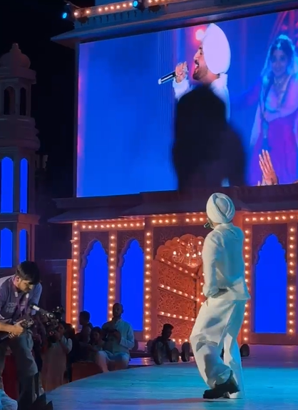 Anant Ambani-Radhika Merchant Wedding LIVE: Diljit Dosanjh stuns everyone with his&#39;Vibe&#39; and spectacular performance