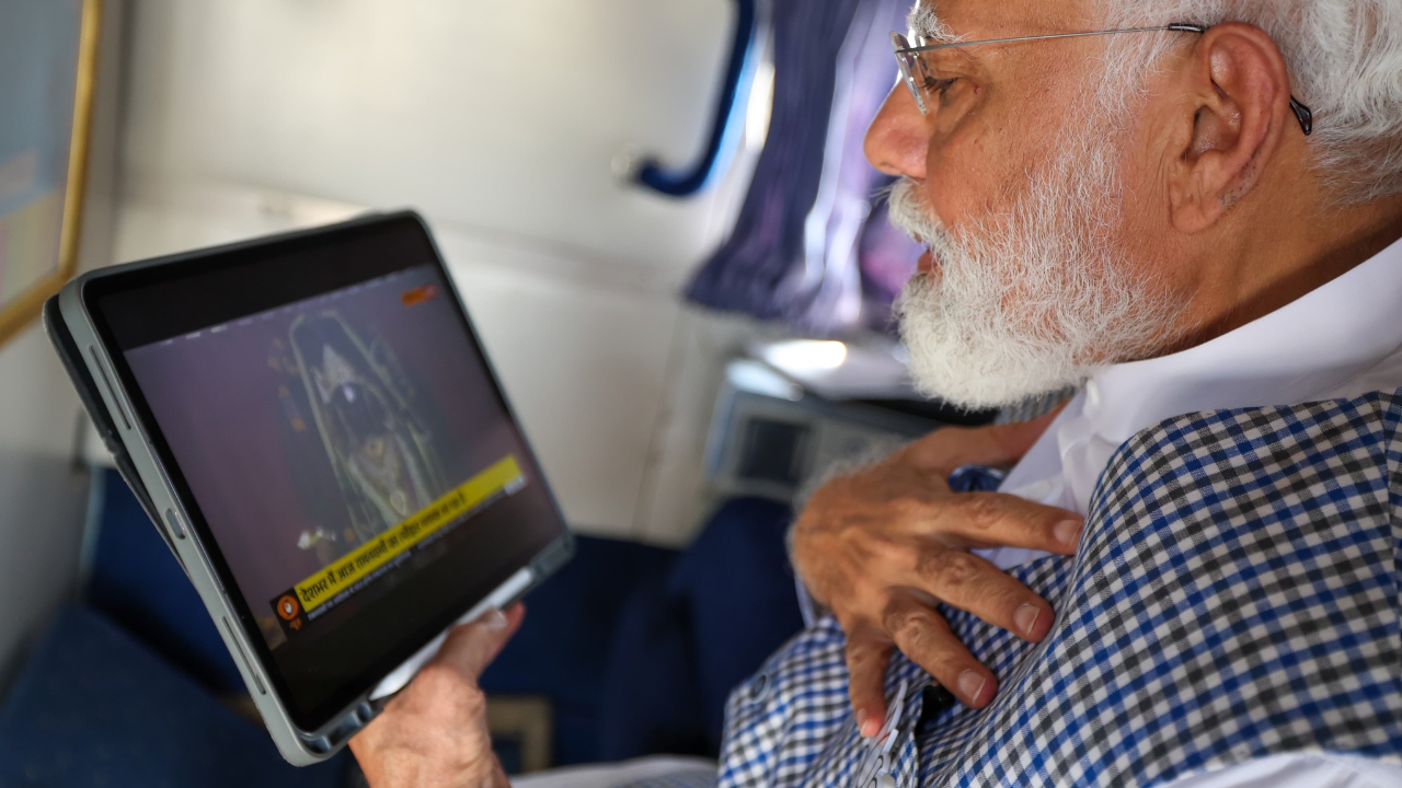 Ram Navami 2024 LIVE: PM Narendra Modi's tweet on Surya Tilak ceremony Ram Navami 2024 LIVE: PM Narendra Modi's tweet on Surya Tilak ceremony