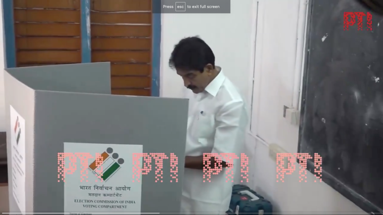 Kerala Lok Sabha Election 2024 LIVE: KC Venugopal casts his vote 